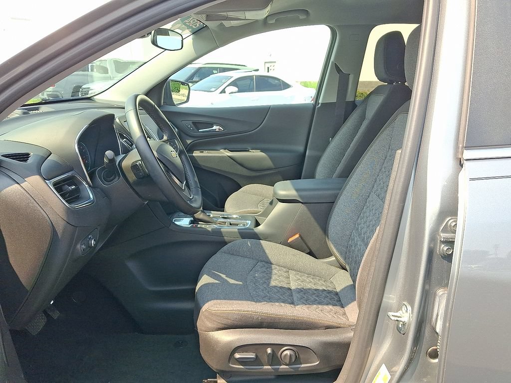 Certified 2024 Chevrolet Equinox LT w/ LPO, Floor Liner Package FWD image 14