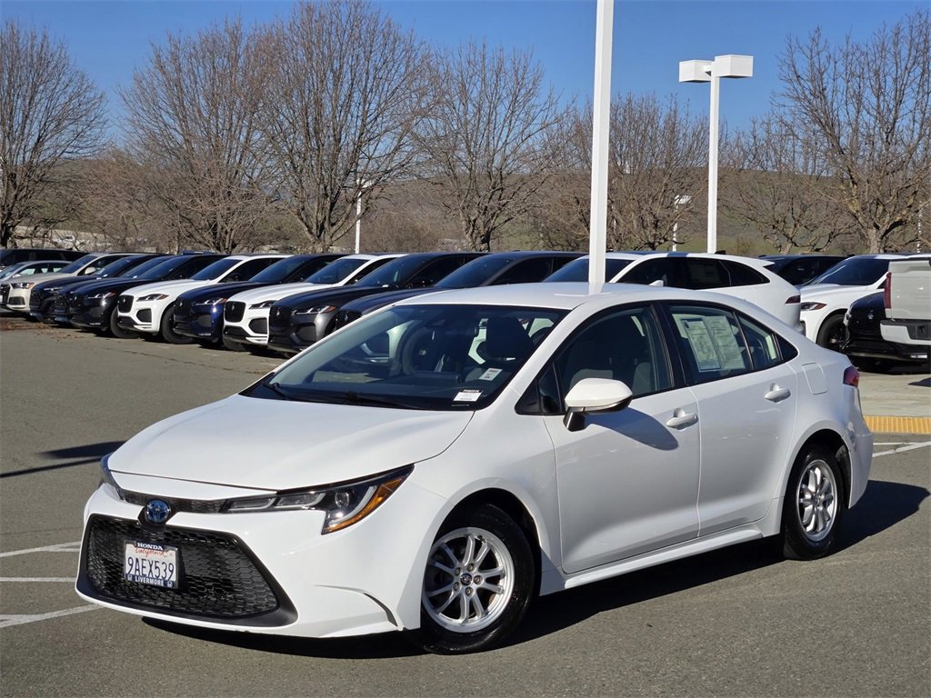Used 2022 Toyota Corolla LE image 1