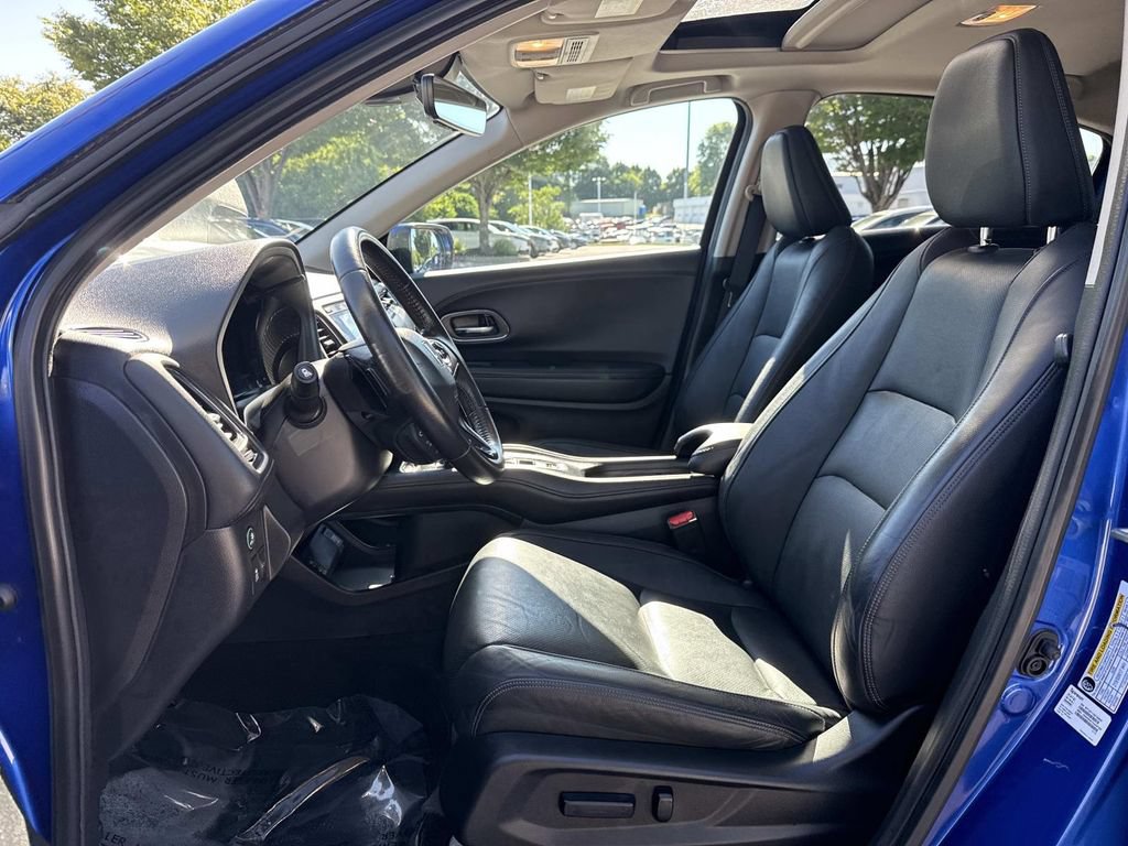 Used 2020 Honda HR-V Touring image 18