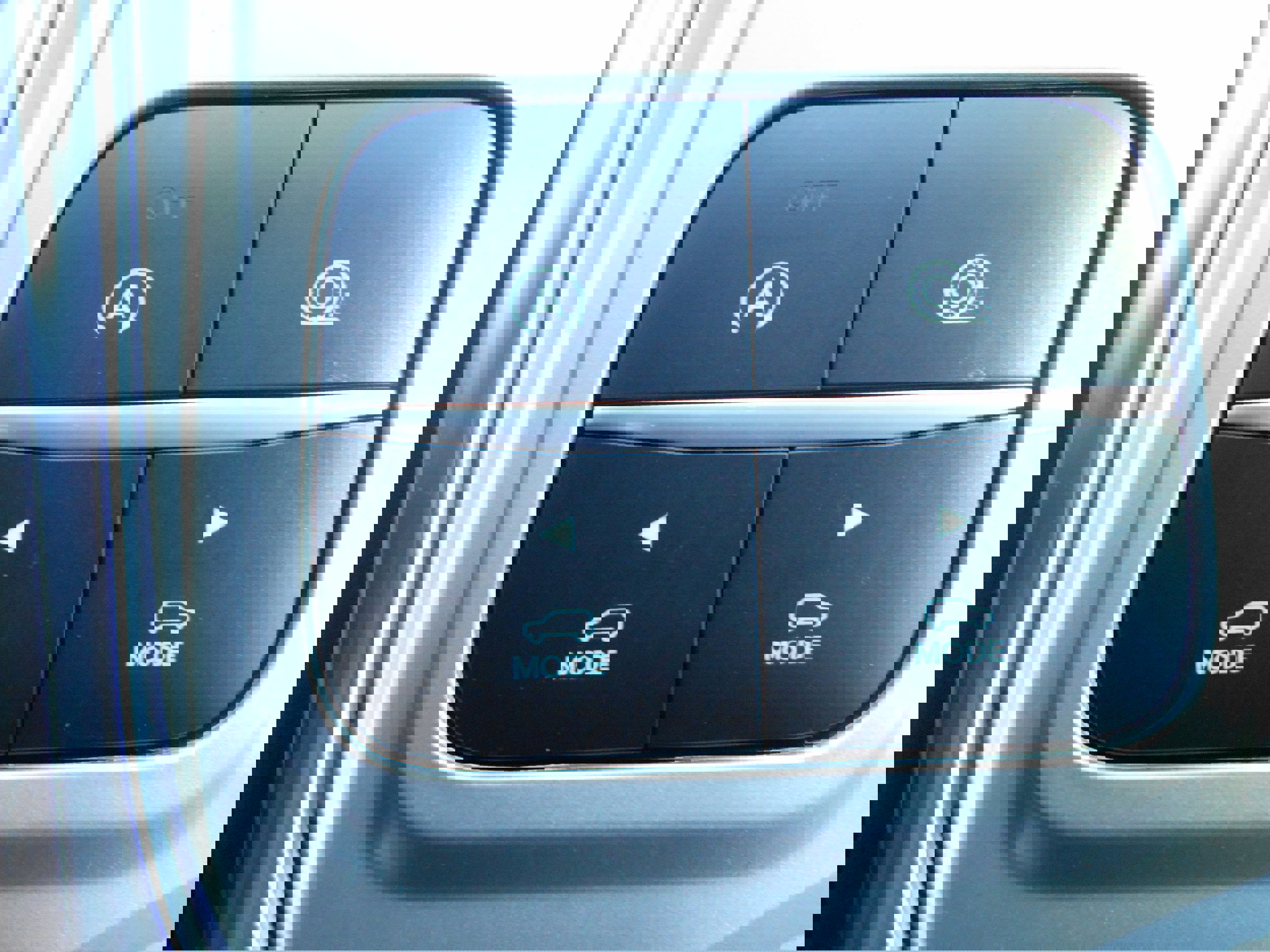 Used 2023 Ford Explorer XLT w/ Equipment Group 202A image 16