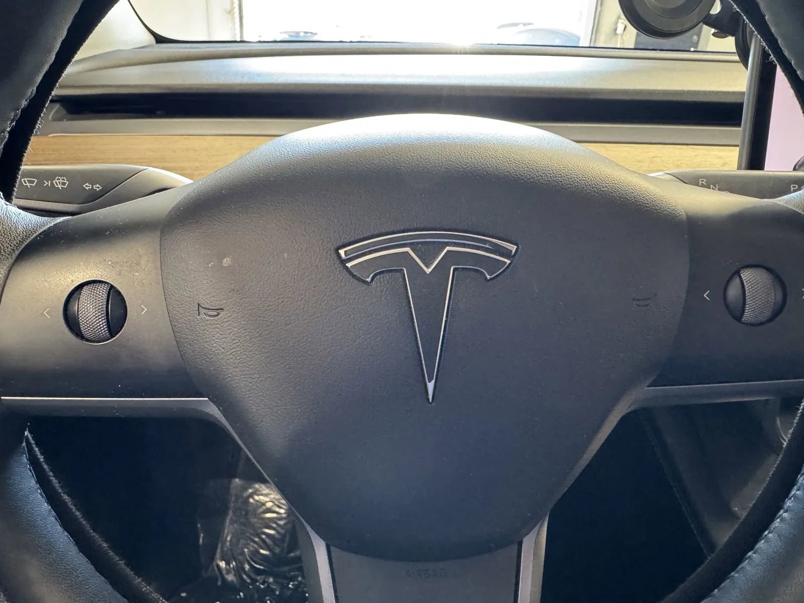 Used 2022 Tesla Model Y Long Range image 21