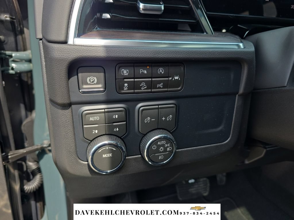 Used 2026 Chevrolet Suburban Z71 w/ Comfort Package AWD/4WD image 10