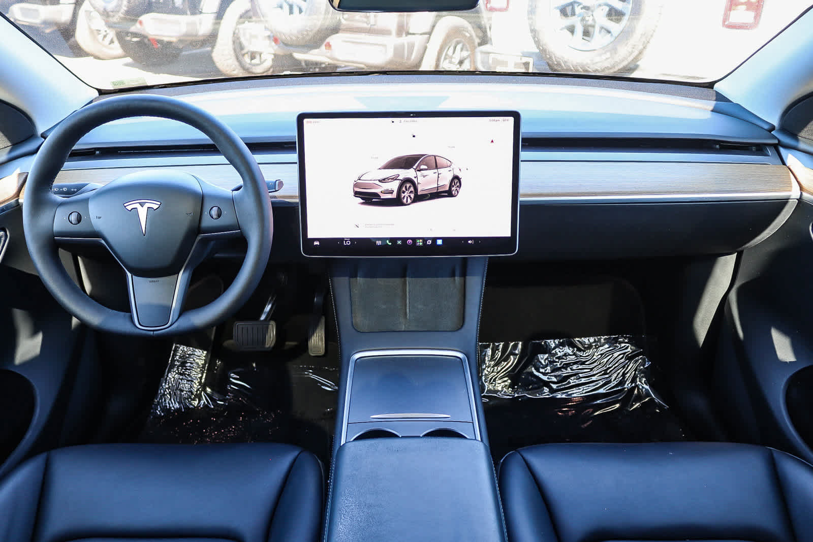 Used 2023 Tesla Model Y 2WD image 11