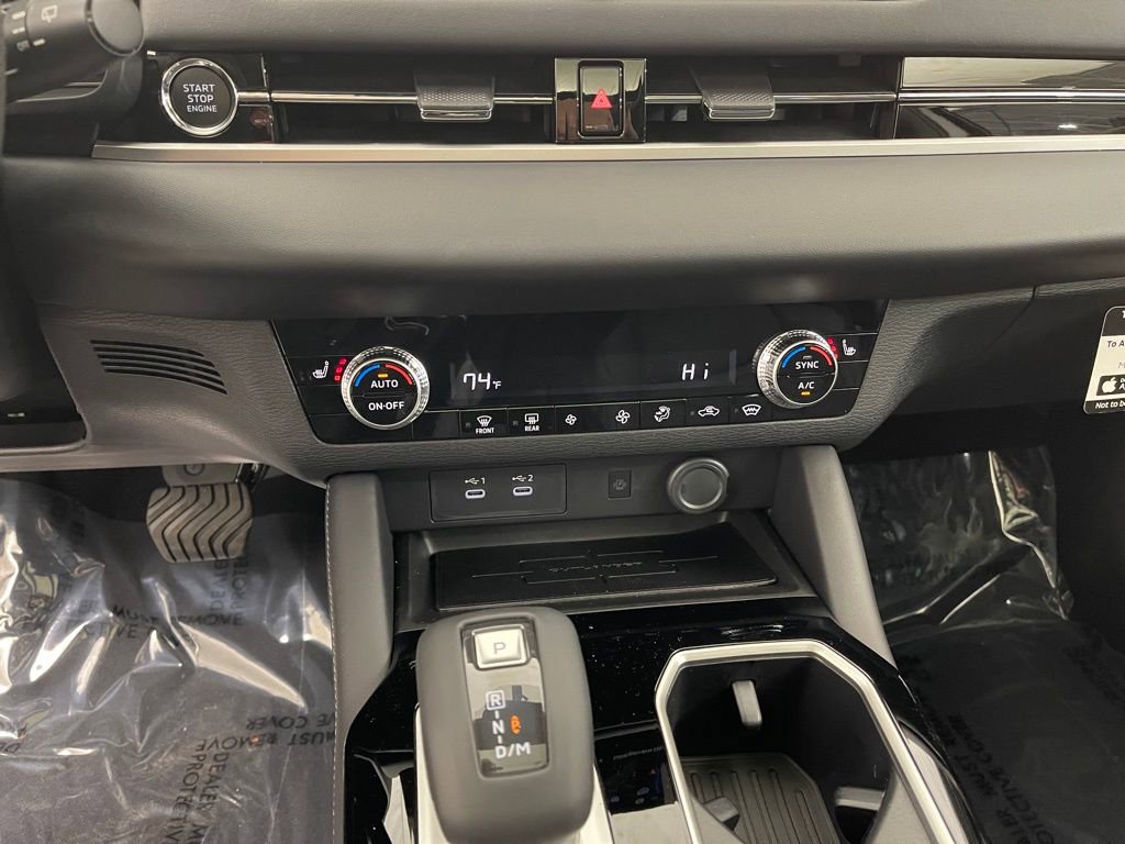 New 2025 Mitsubishi Outlander SE image 14