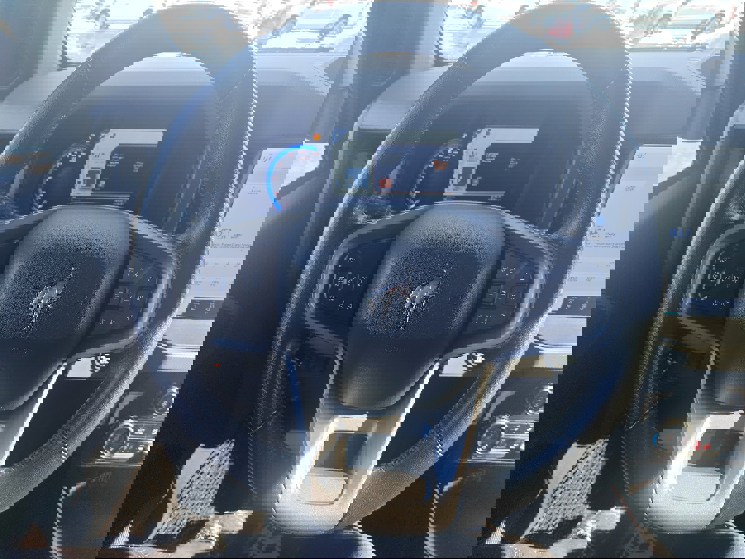 Used 2024 Ford Bronco Black Diamond image 15