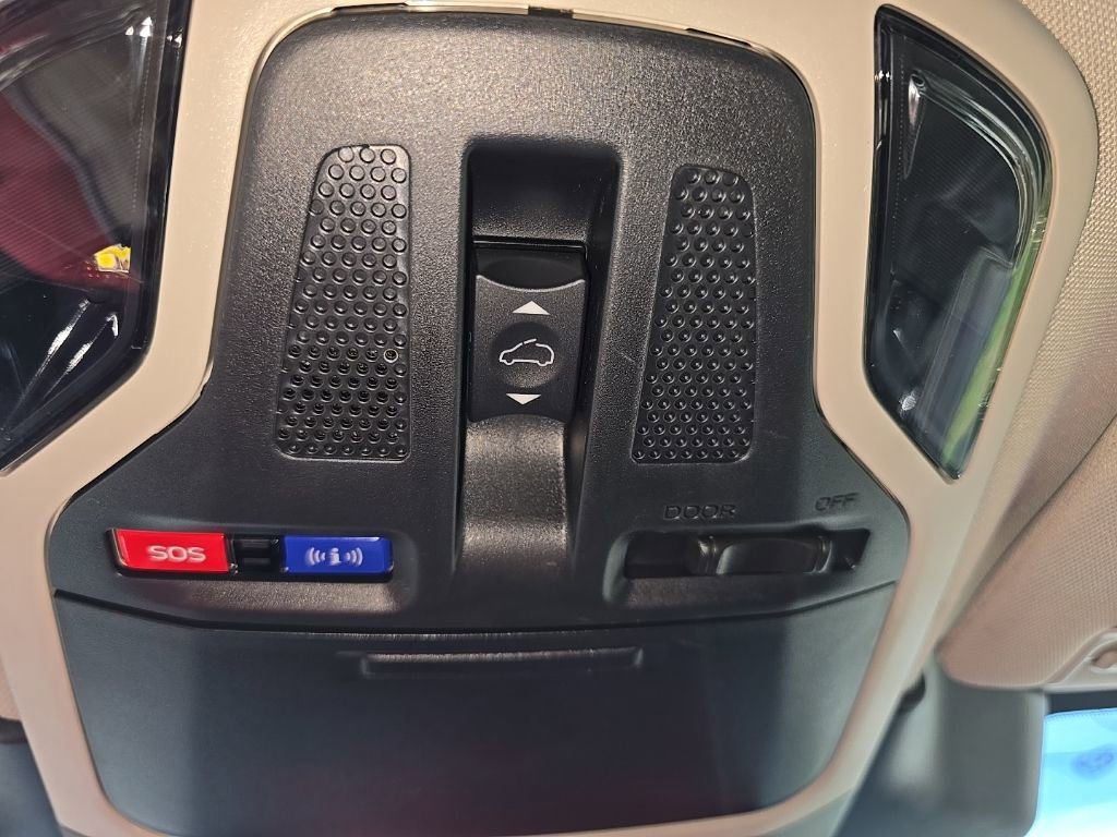 Used 2023 Subaru Outback Premium image 23