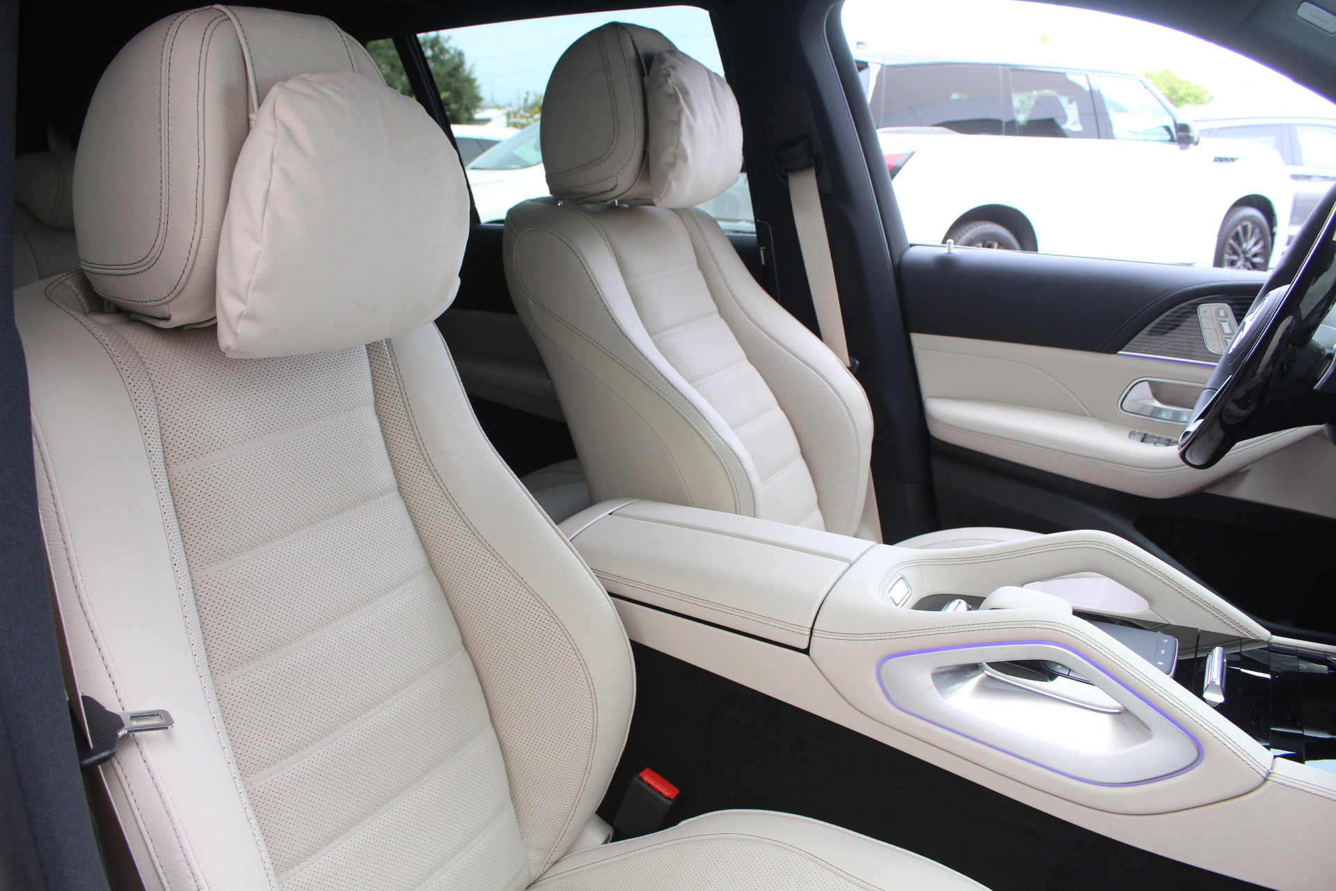 New 2026 Mercedes-Benz GLS 580 4MATIC image 25
