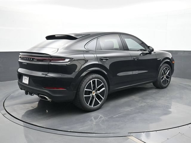 Certified 2024 Porsche Cayenne Coupe AWD/4WD image 23
