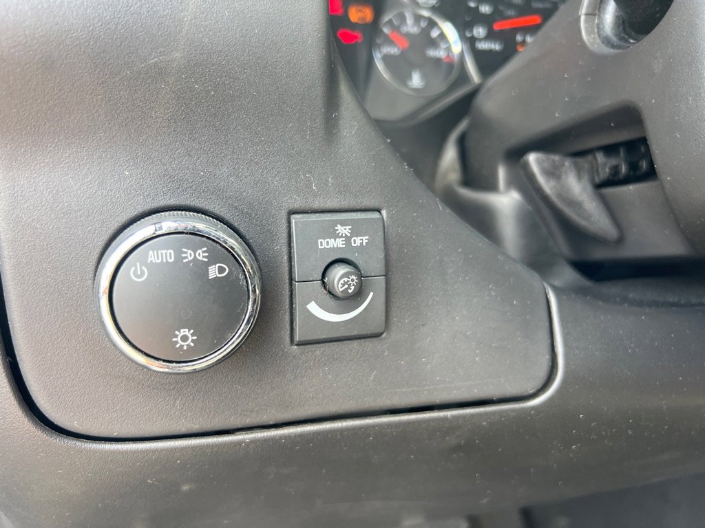 Used 2018 Chevrolet Express 3500 w/ Driver Convenience Package image 29