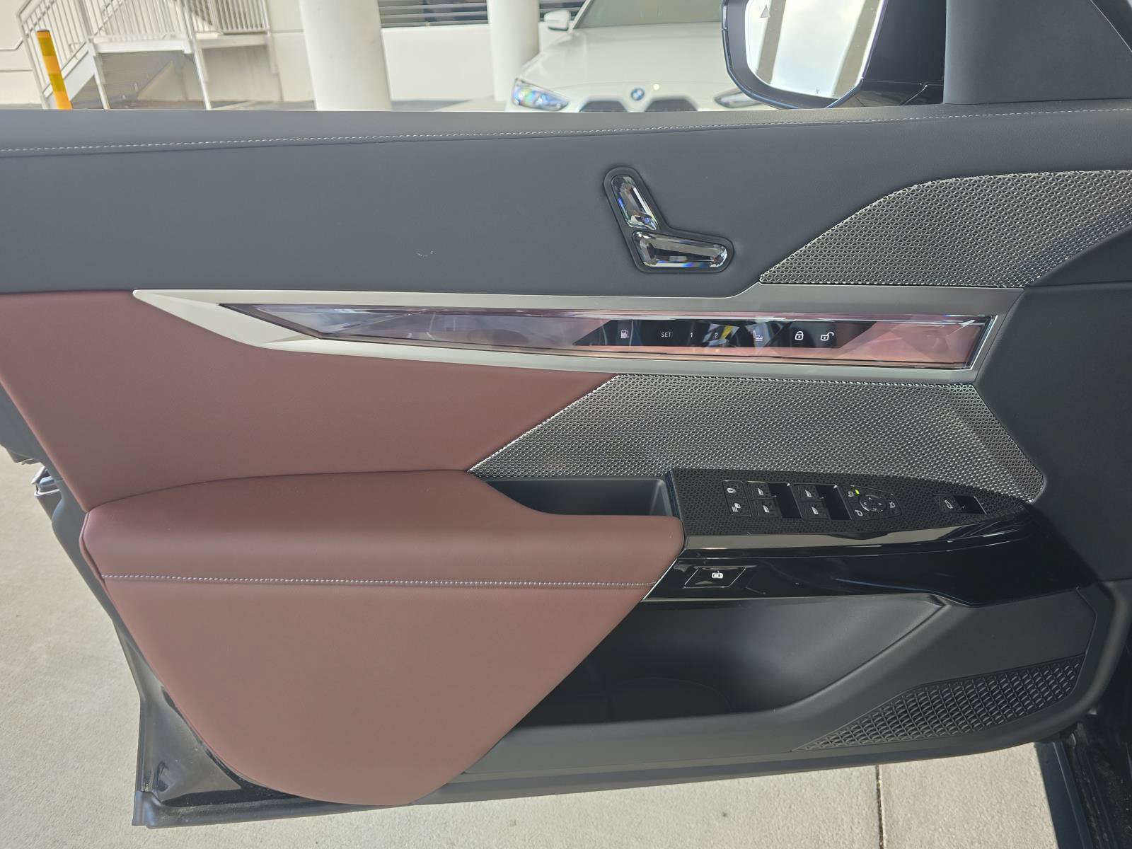 New 2026 BMW 750e xDrive AWD/4WD image 15