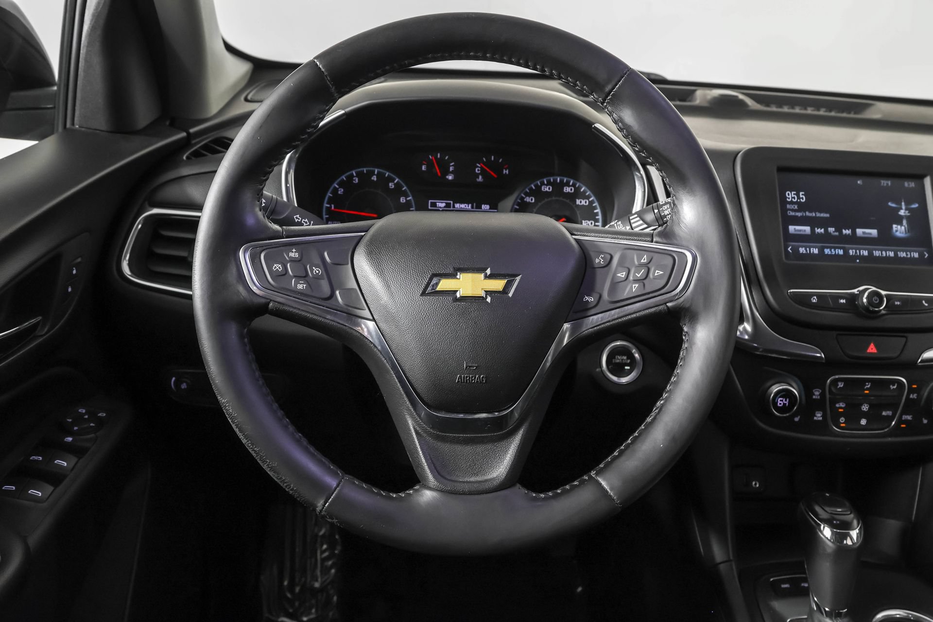 Used 2018 Chevrolet Equinox LT AWD/4WD image 26
