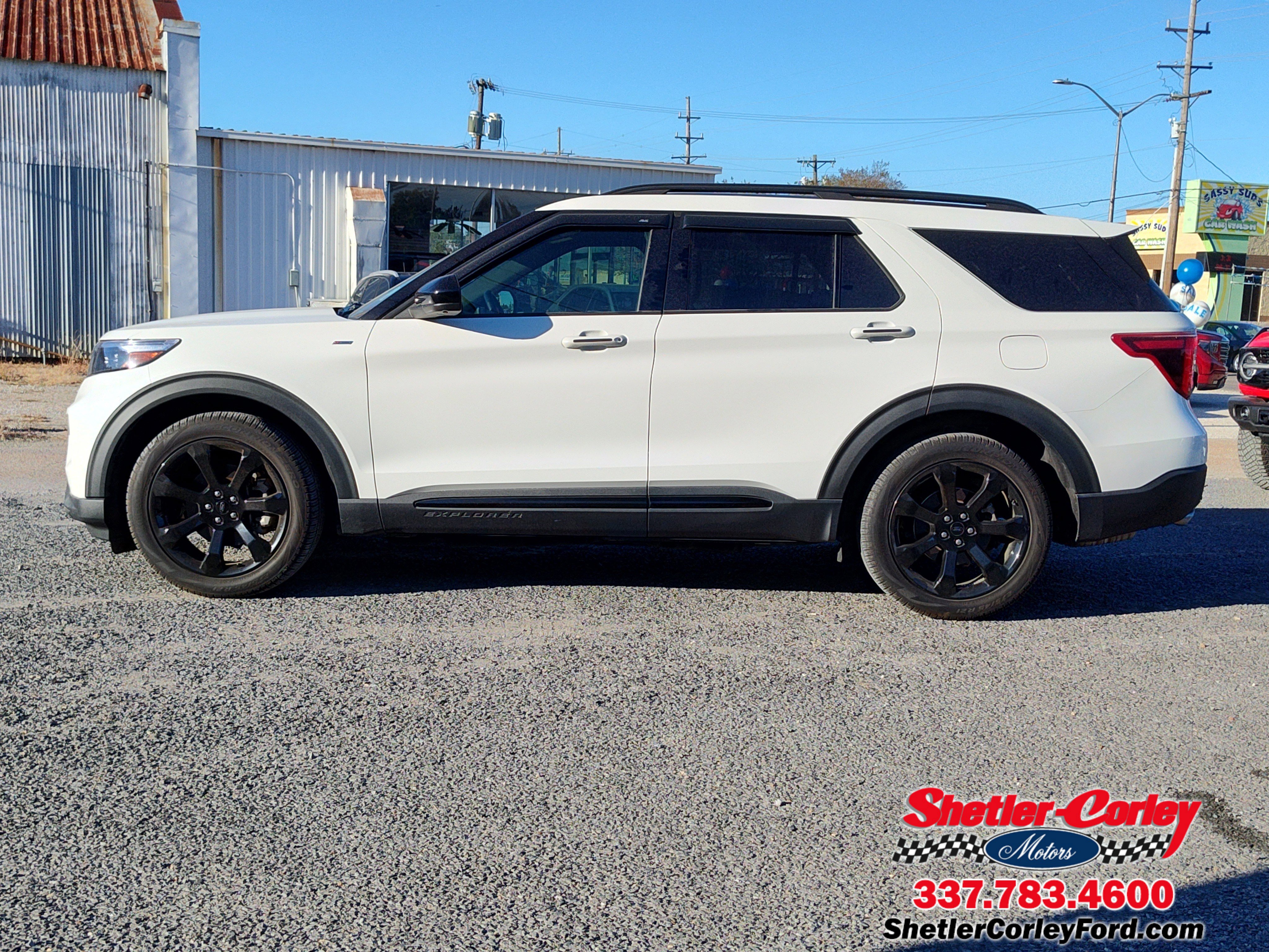 Used 2023 Ford Explorer ST-Line w/ Class IV Trailer Tow Package image 3
