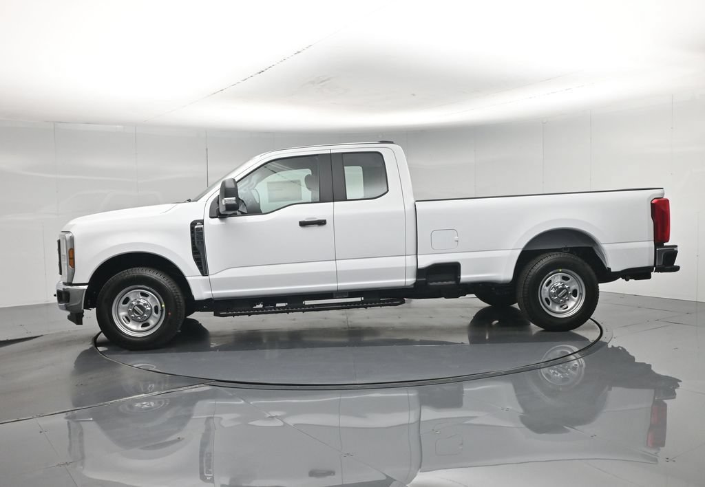 New 2026 Ford F350 XL w/ XL Chrome Package RWD image 27
