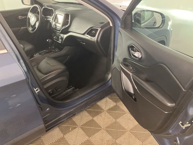 Used 2021 Jeep Cherokee Latitude Lux image 16