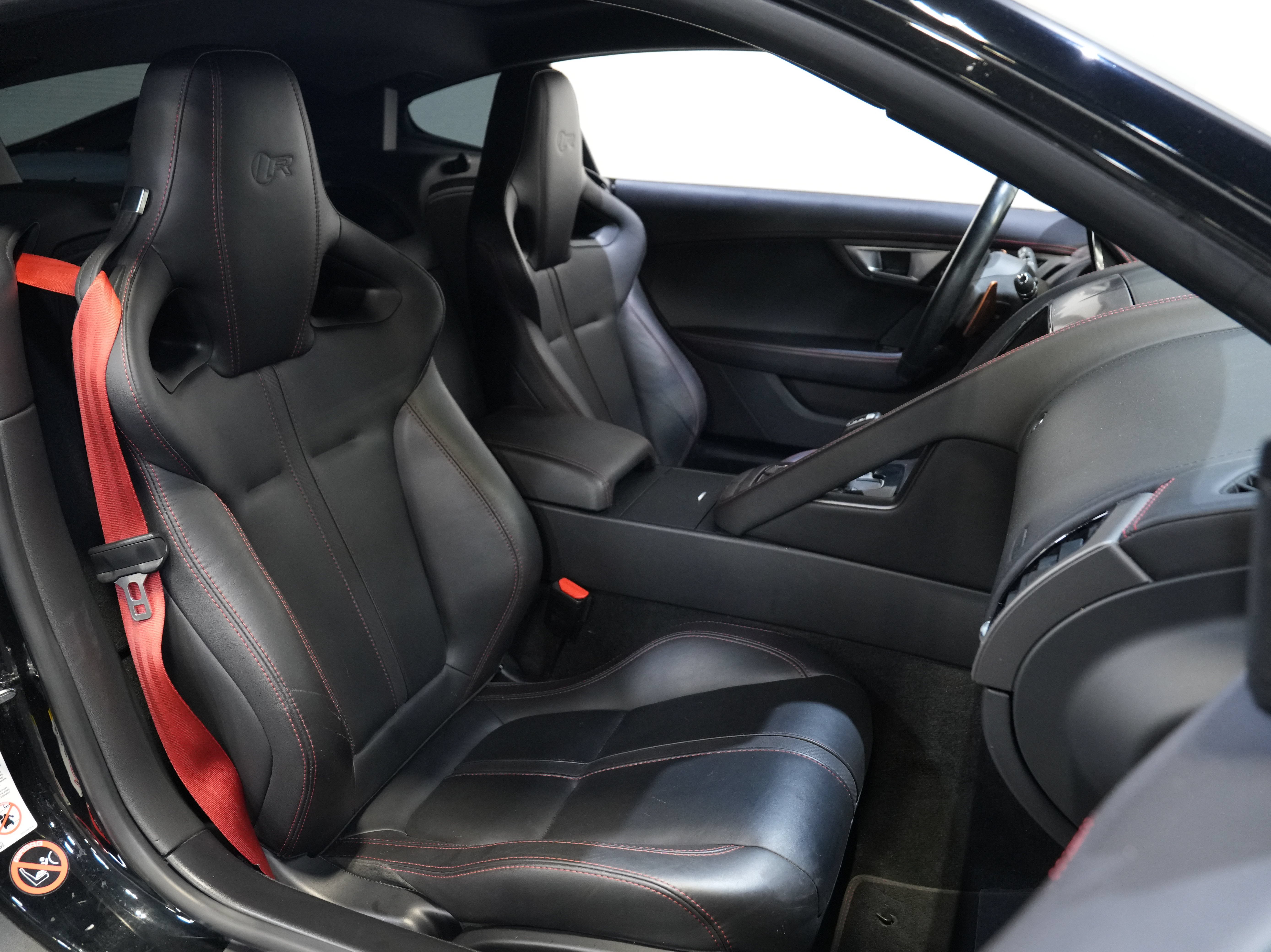 Used 2015 Jaguar F-TYPE R RWD image 28