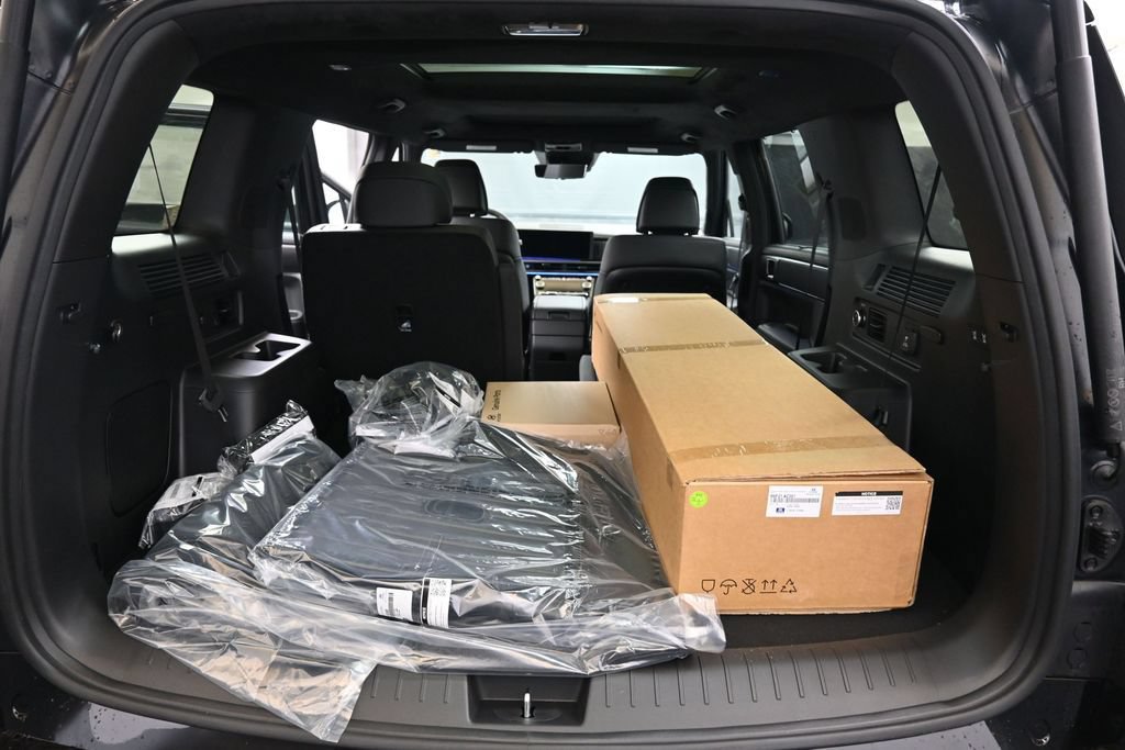 New 2026 Hyundai Santa Fe Calligraphy AWD/4WD image 17
