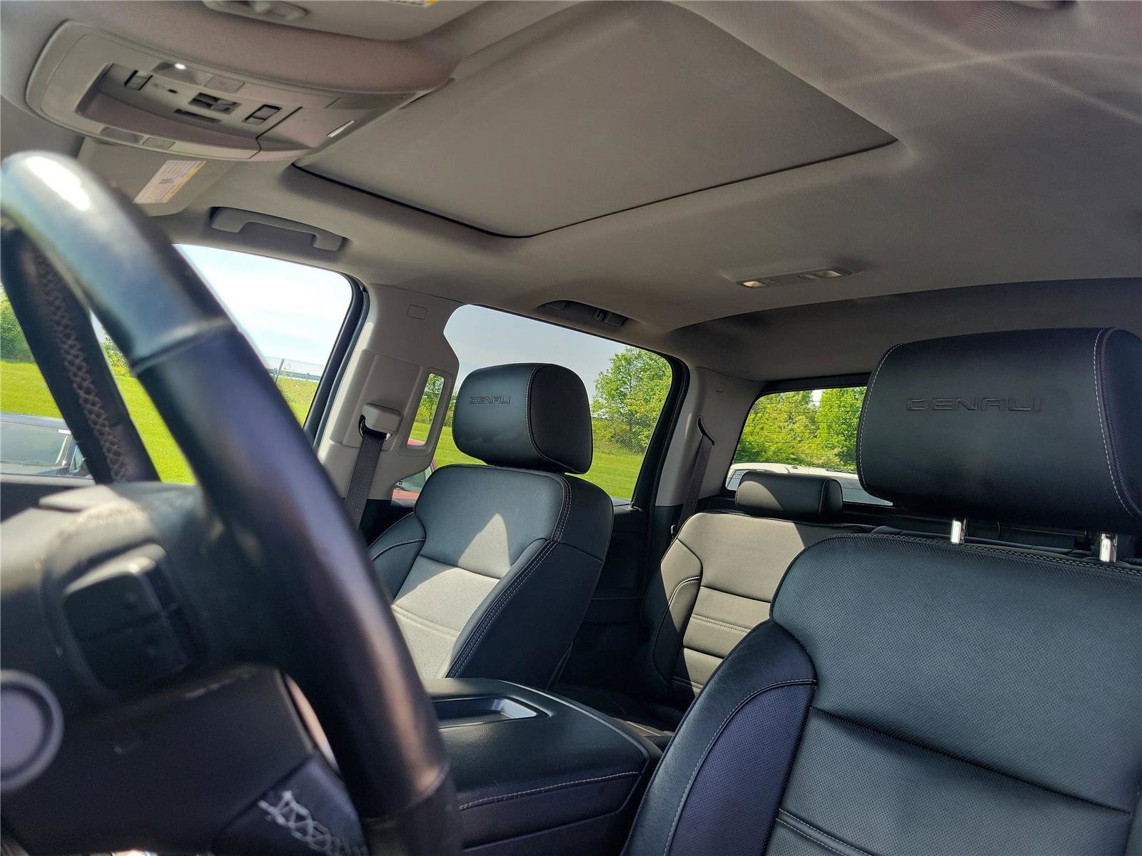 Used 2015 GMC Sierra 1500 Denali image 17