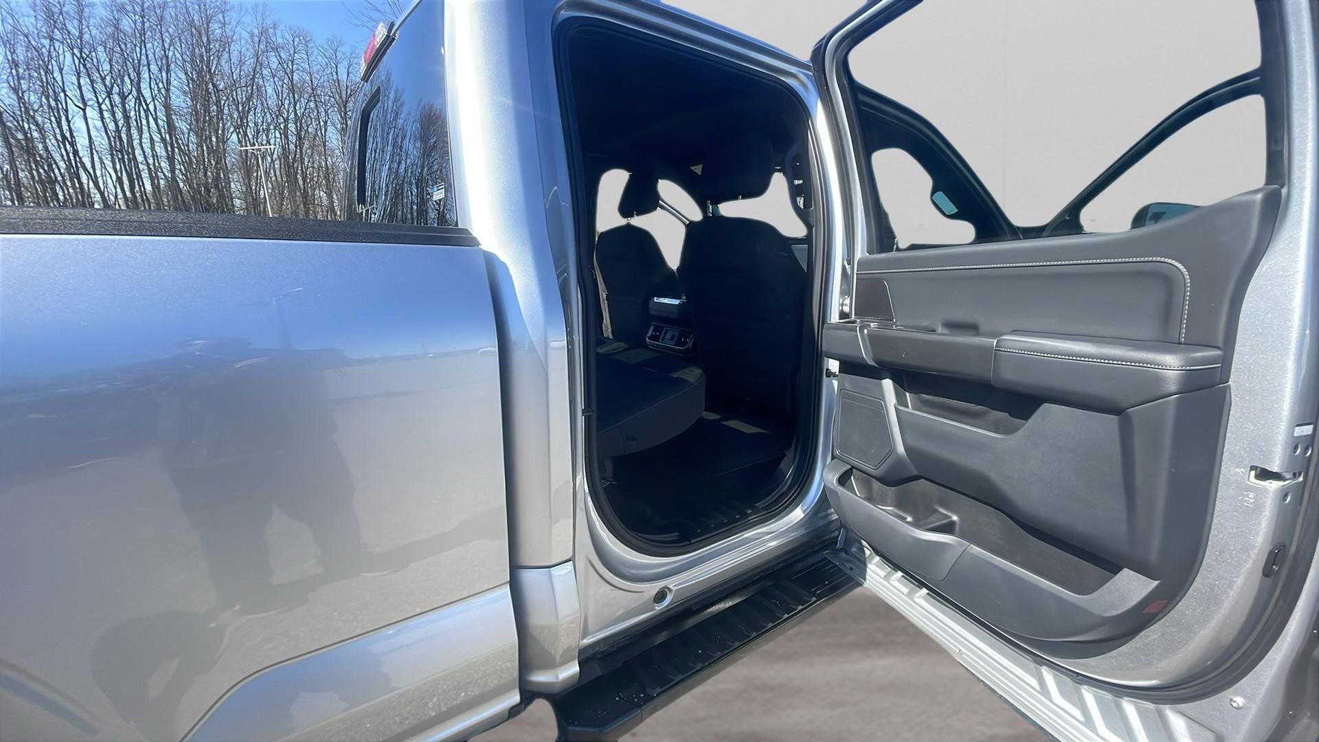 Used 2023 Ford F150 XLT w/ Equipment Group 302A High image 18