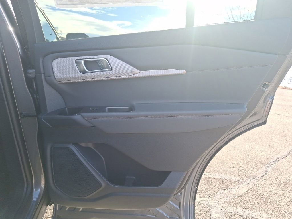 New 2026 Ford Explorer Active w/ Active Comfort Package image 13