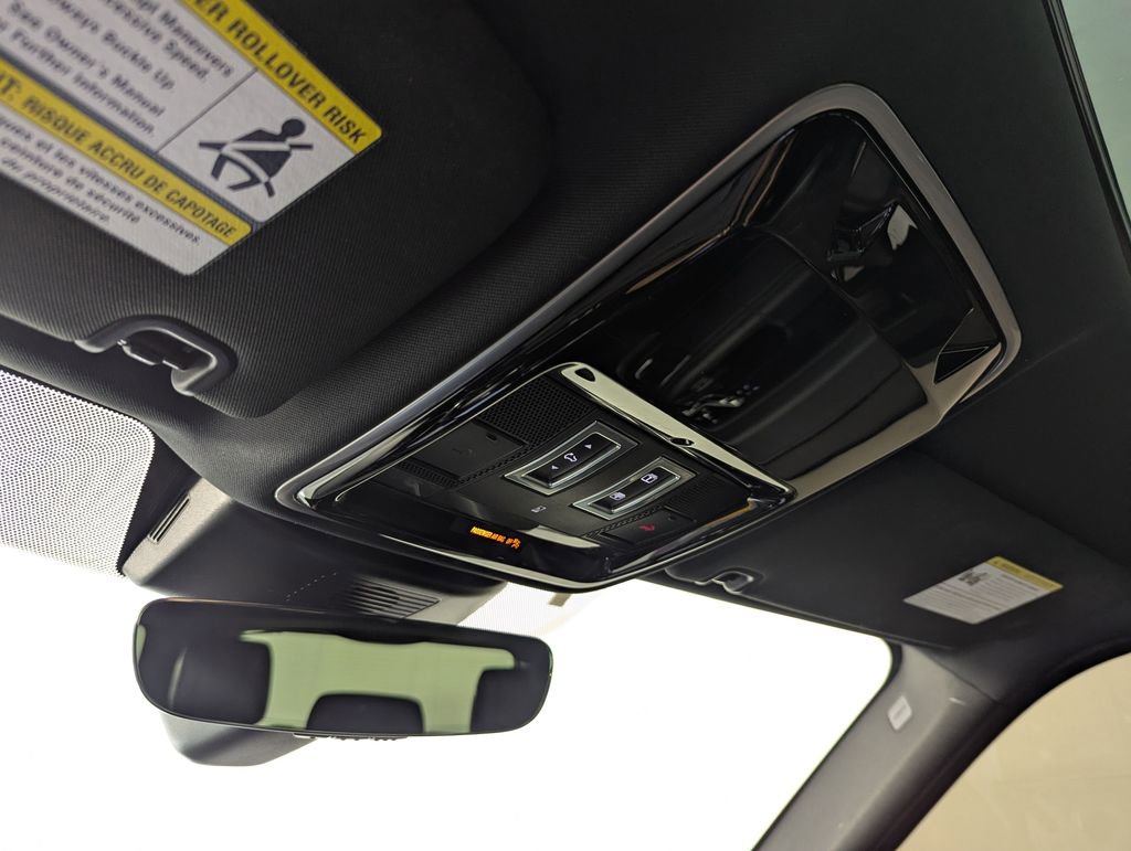 Used 2018 Land Rover Range Rover Long Wheelbase Supercharged AWD/4WD image 18