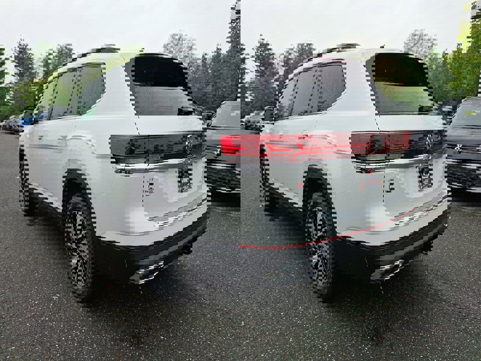 New 2026 Volkswagen Atlas SE image 3