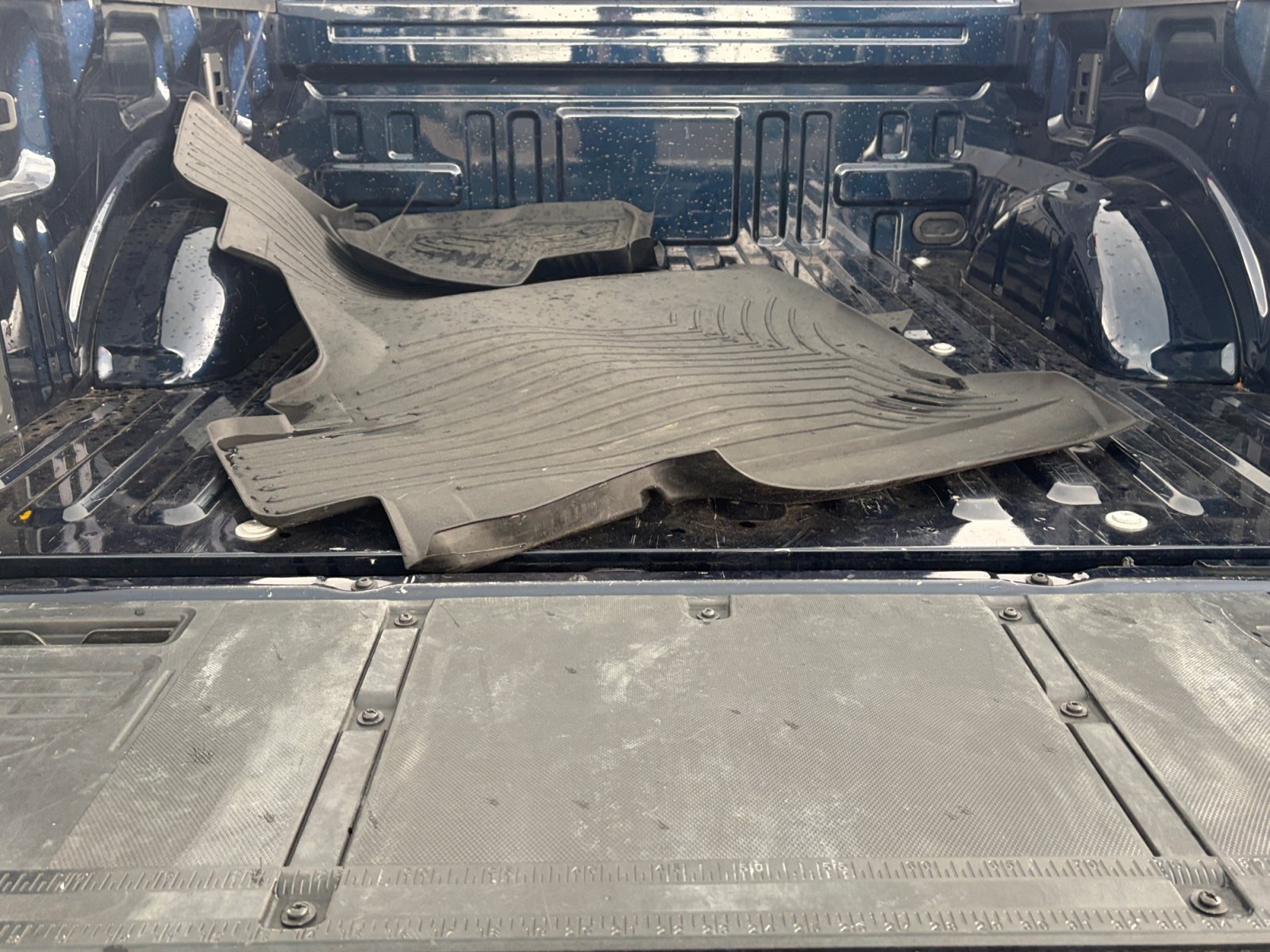 Used 2024 Ford F150 Lightning Lariat AWD/4WD image 26