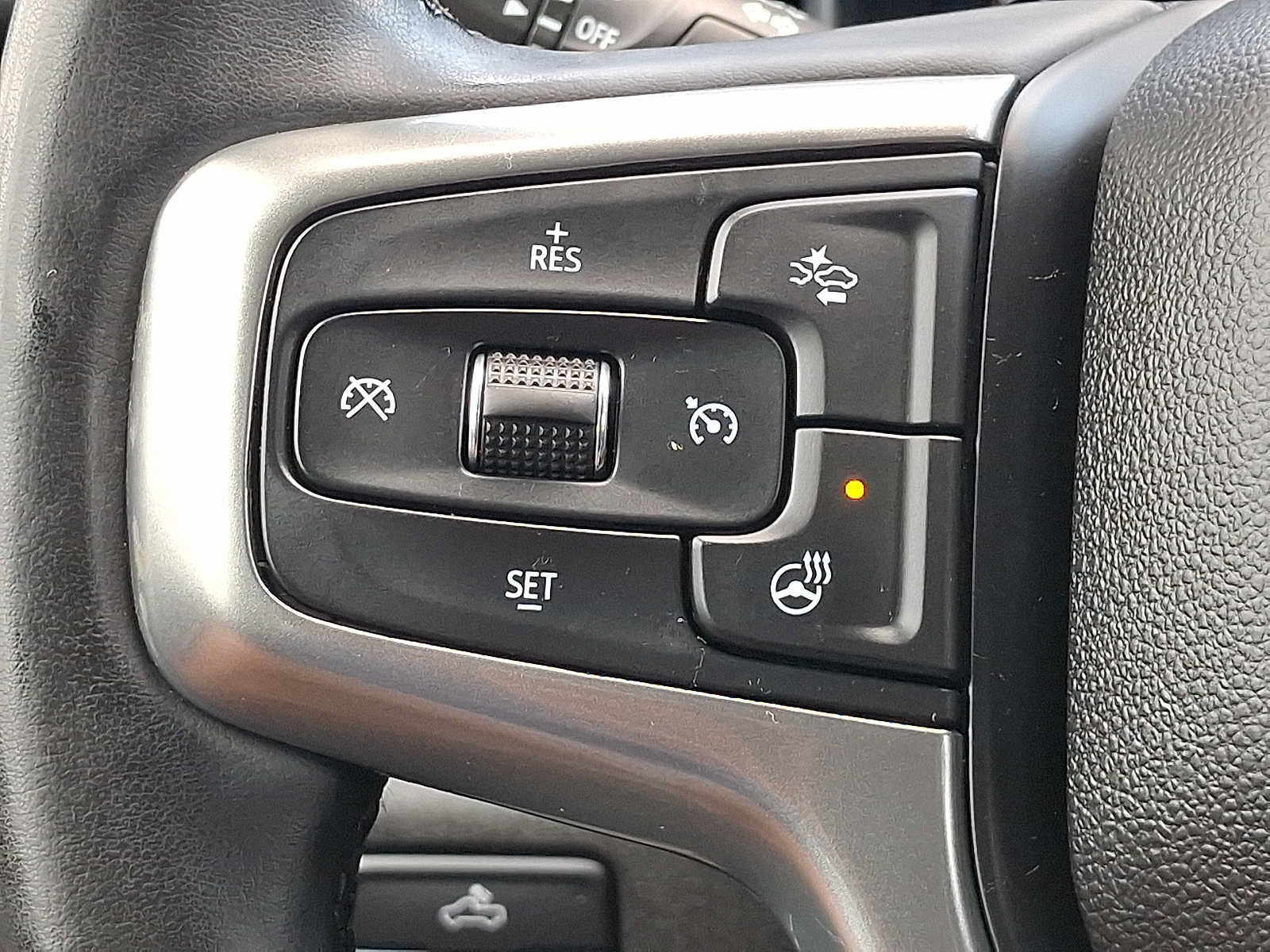 Used 2023 Chevrolet Silverado 1500 LT AWD/4WD image 20
