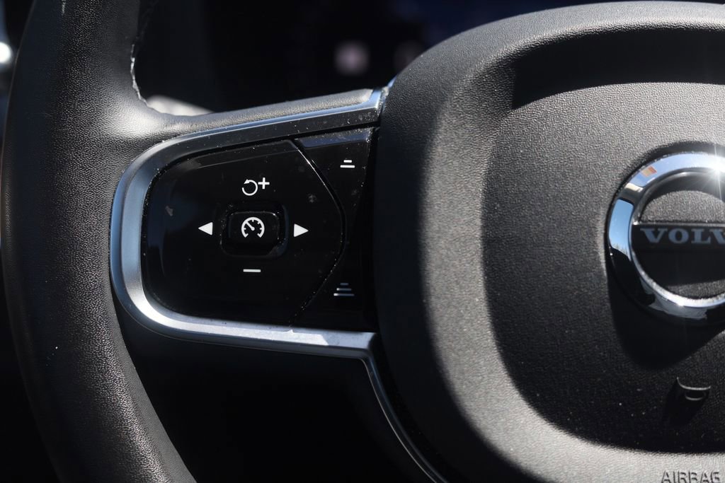 Used 2024 Volvo XC60 B5 Plus w/ Protection Package Premier AWD/4WD image 18