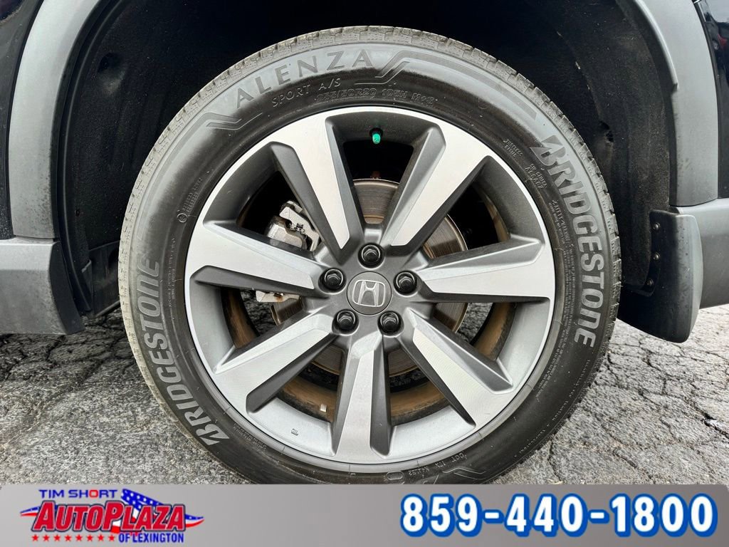 Used 2025 Honda Pilot Elite image 5