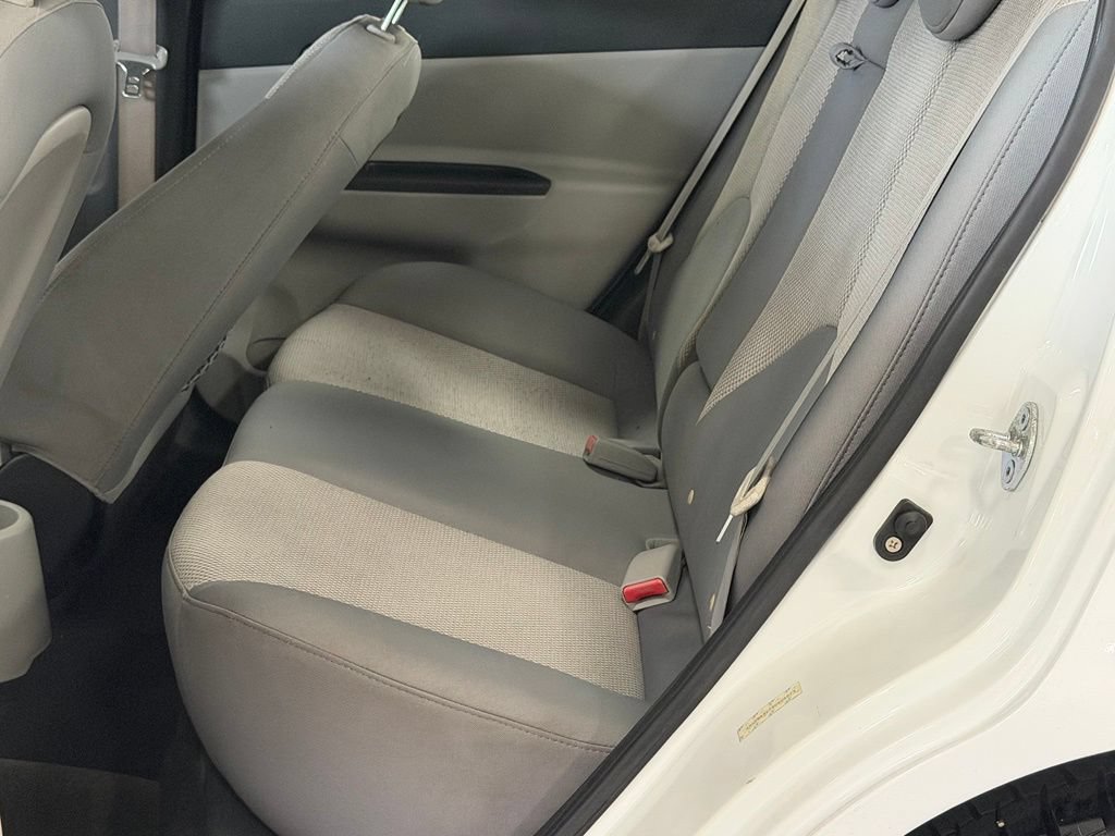 Used 2011 Hyundai Accent GLS w/ Premium Pkg 4 FWD image 21