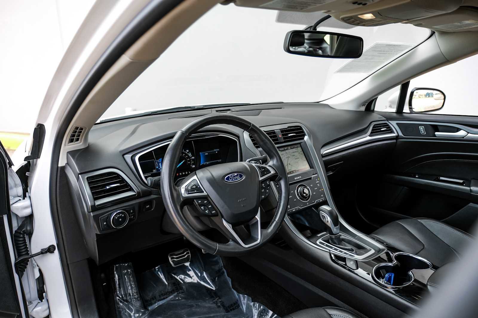 Used 2014 Ford Fusion Energi Titanium image 3