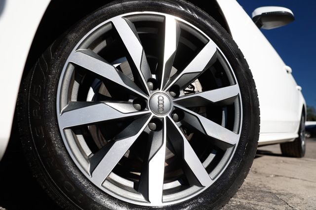 Used 2020 Audi A4 2.0T Premium w/ Convenience Package FWD image 36