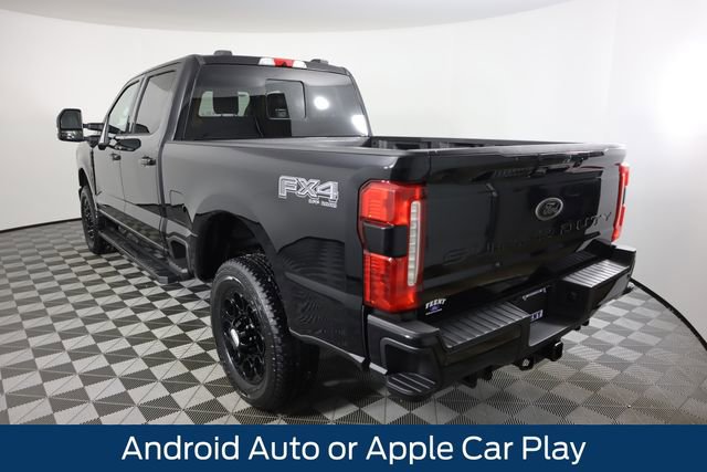 New 2026 Ford F350 Lariat w/ Black Appearance Package video 4