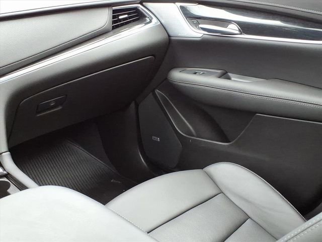 Certified 2023 Cadillac XT5 Premium Luxury AWD/4WD image 10