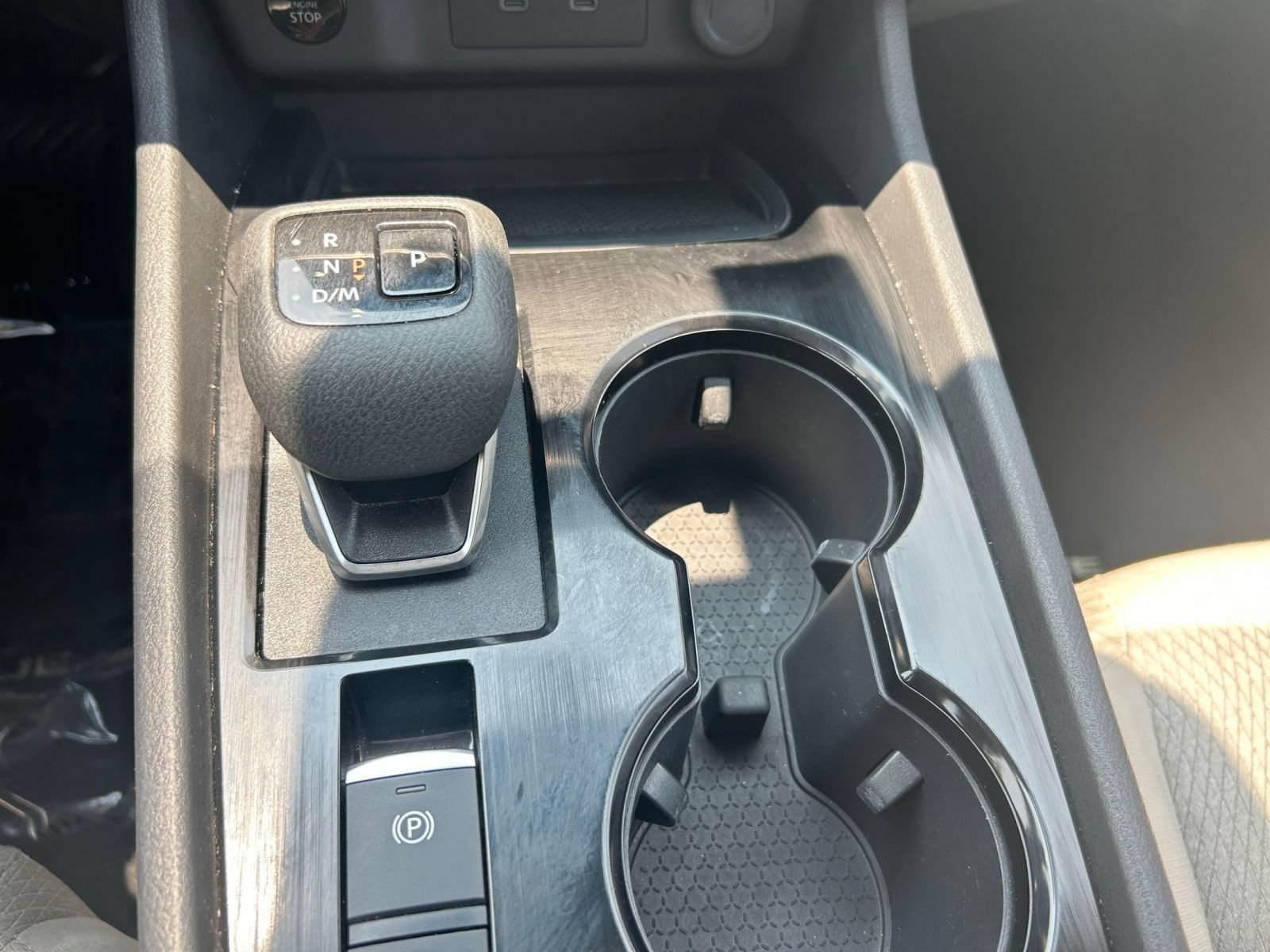 Used 2025 Nissan Rogue SV AWD/4WD image 32