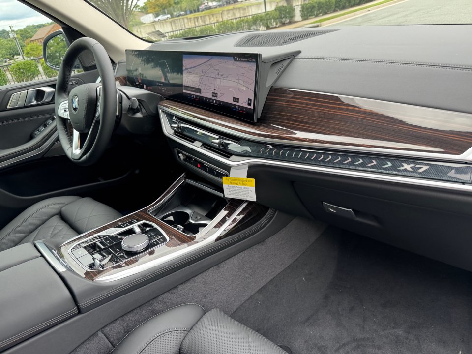 Used 2026 BMW X7 xDrive40i AWD/4WD image 28