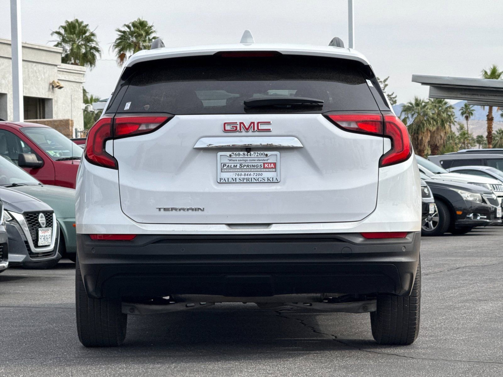 Used 2018 GMC Terrain SLE w/ Driver Convenience Package image 4