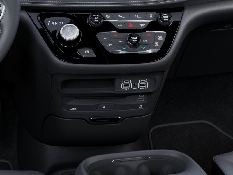 New 2025 Chrysler Pacifica Select w/ Uconnect Theater Family Group FWD image 25