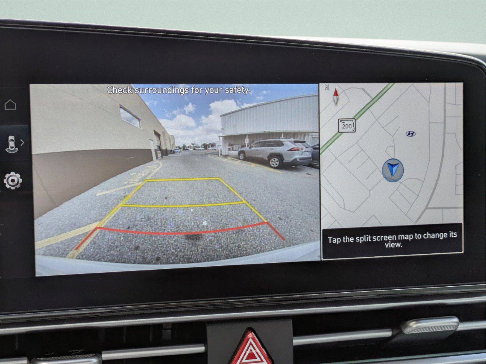 Used 2025 Hyundai Elantra Limited image 19