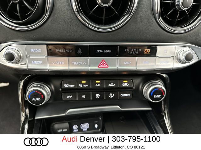 Used 2019 Kia Stinger GT1 AWD/4WD image 19