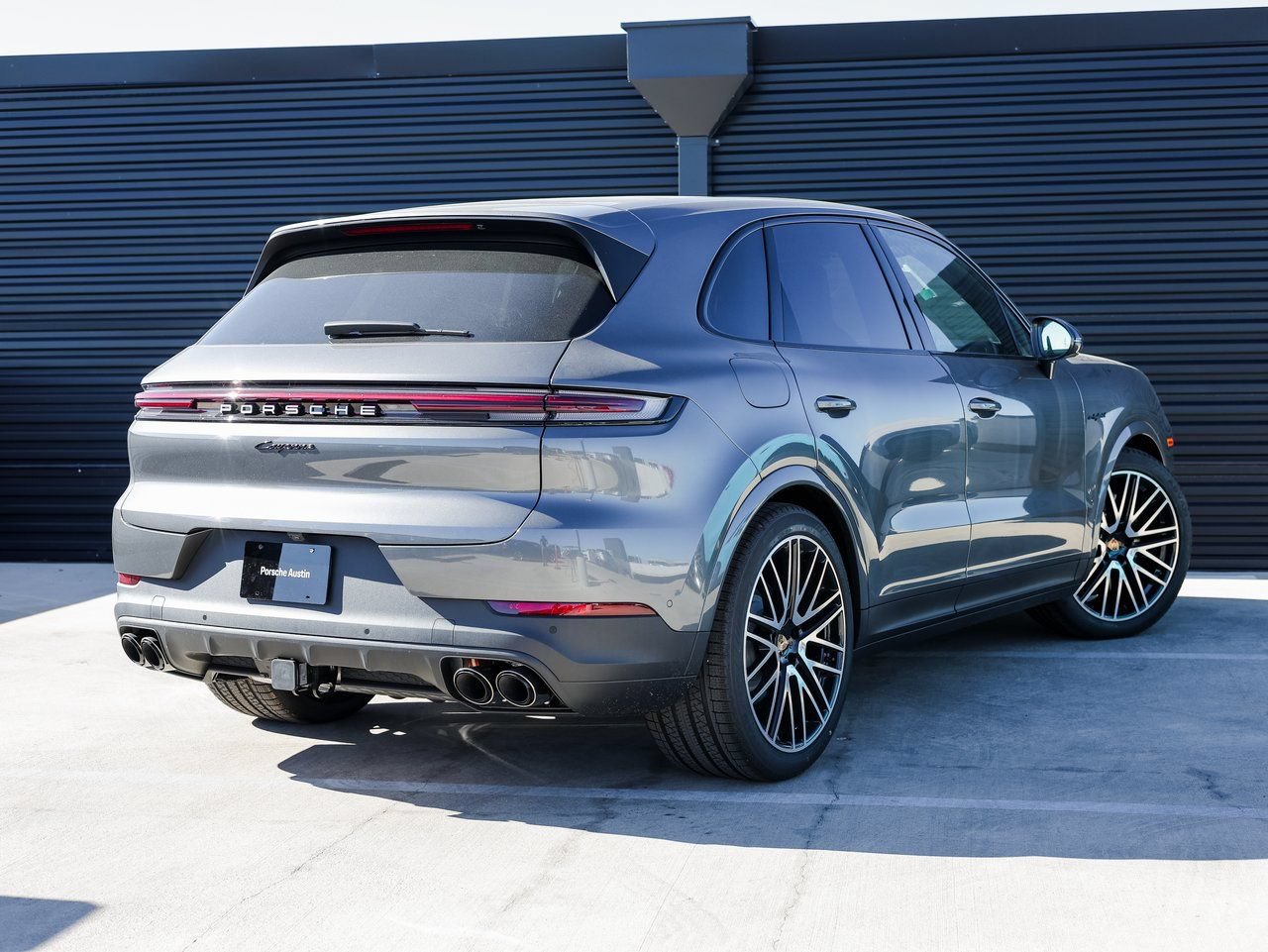 New 2026 Porsche Cayenne E-Hybrid AWD/4WD image 7