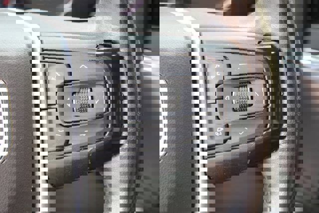 Used 2020 GMC Sierra 1500 SLT w/ SLT Premium Package image 13