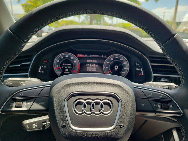Certified 2025 Audi Q8 Premium Plus w/ Premium Plus Package AWD/4WD image 21