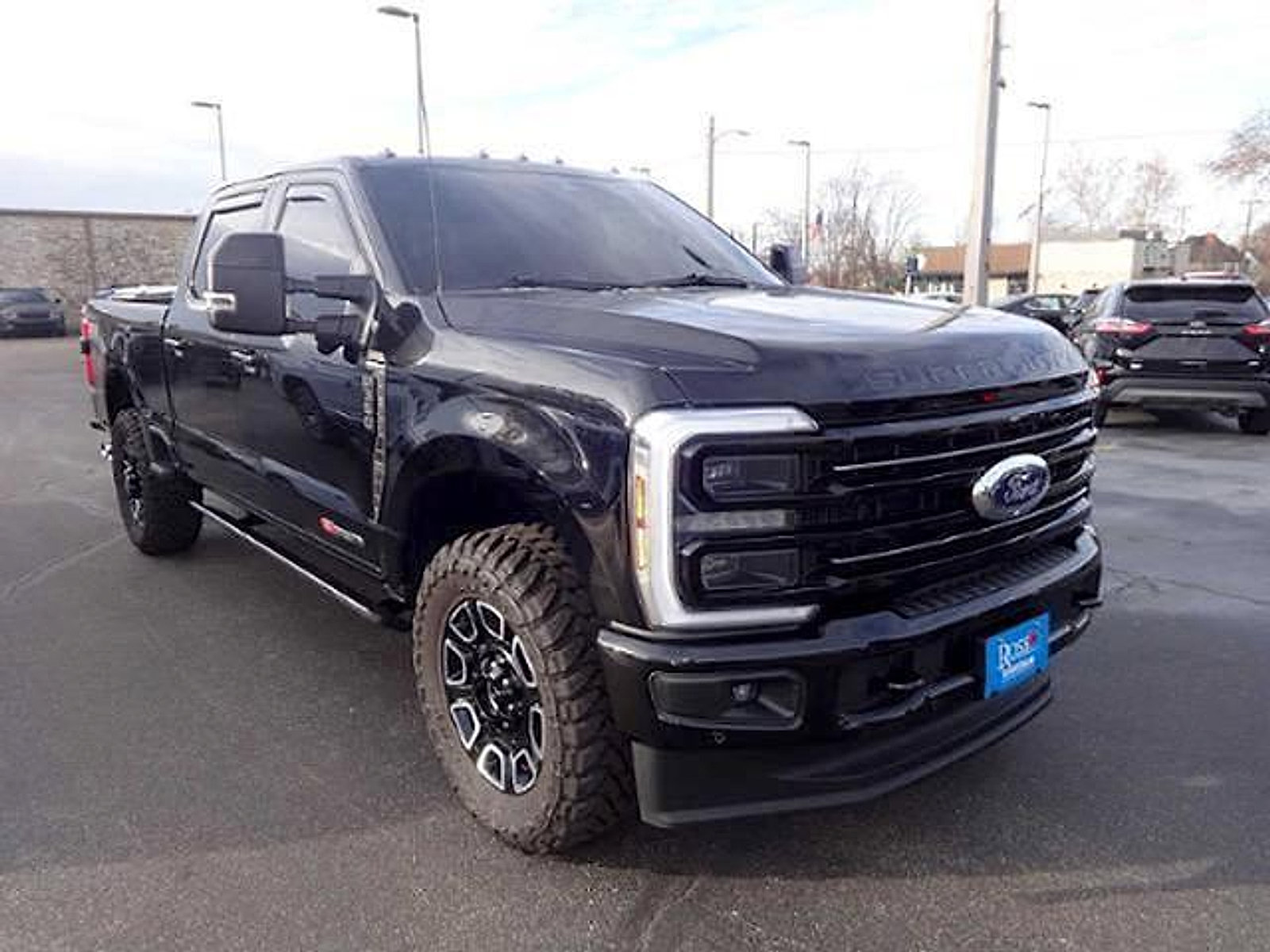 Used 2025 Ford F350 Platinum w/ FX4 Off-Road Package image 1