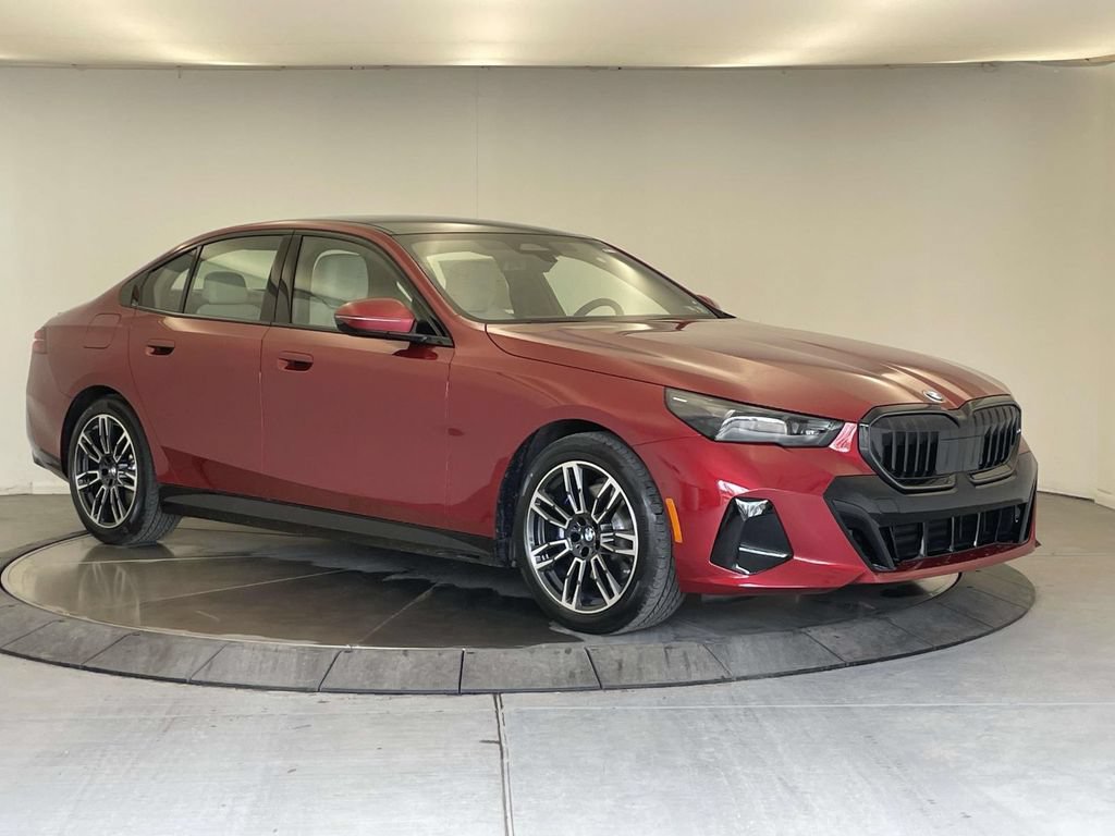 New 2026 BMW 530i xDrive w/ M Sport Package AWD/4WD image 7