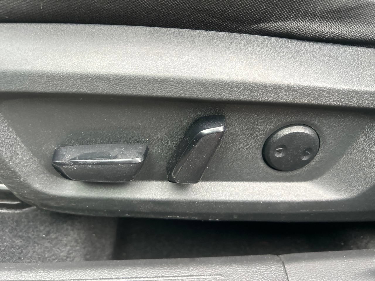 Used 2021 Nissan Rogue SV AWD/4WD image 17