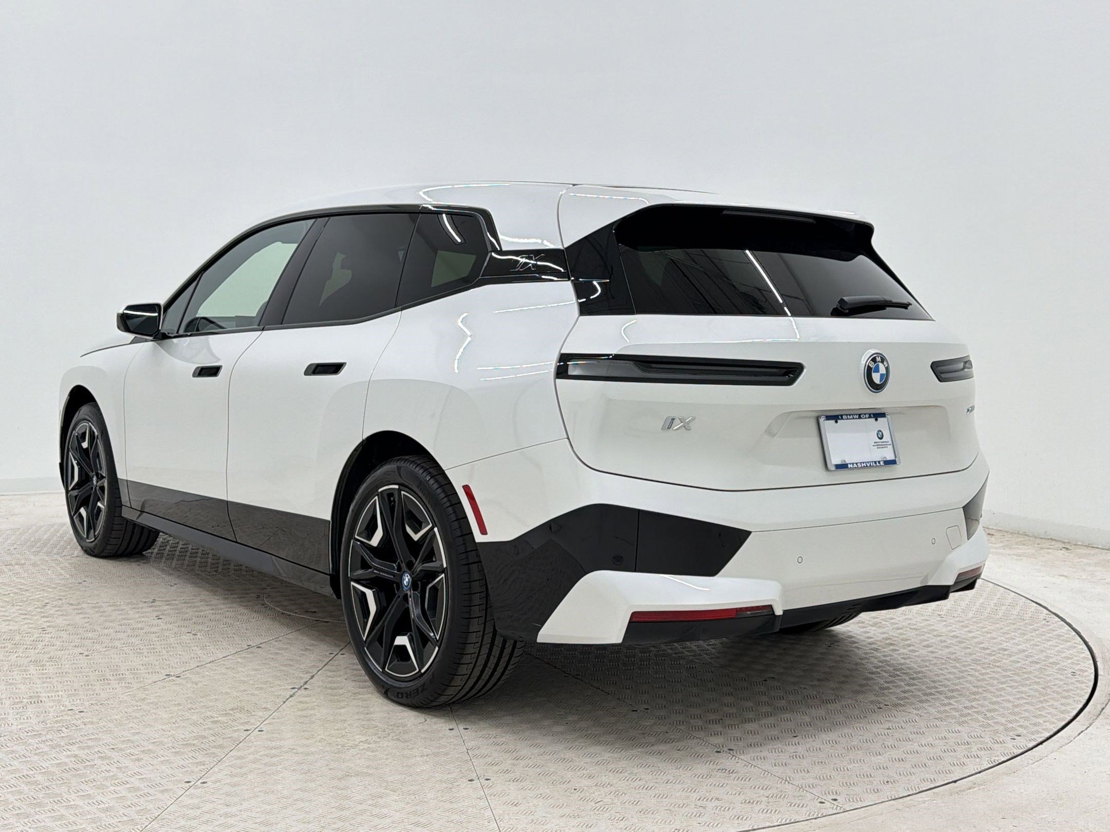 Certified 2024 BMW iX xDrive50 w/ Sport Package AWD/4WD image 3