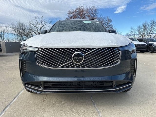 New 2026 Volvo XC90 B6 Plus w/ Protection Package Premier image 2