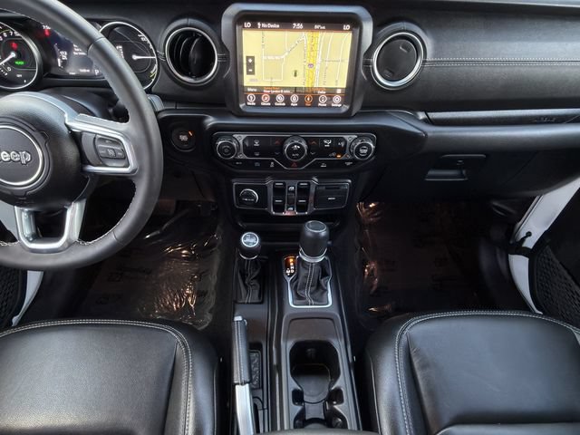 Used 2023 Jeep Wrangler Unlimited Sahara AWD/4WD image 18