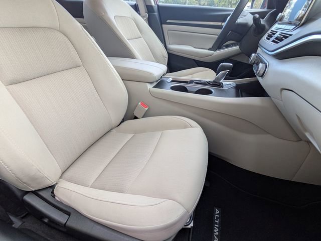 Used 2022 Nissan Altima 2.5 SV image 32
